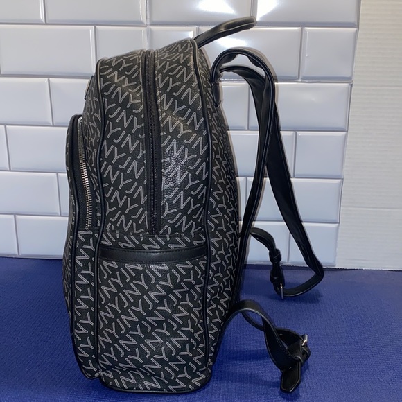 JONES OF NEW YORK BACK PACK - Picture 2 of 11